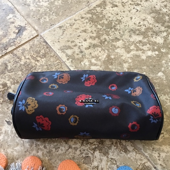 Coach | Bags | Authentic Coach Large Makeup Bag | Poshmark